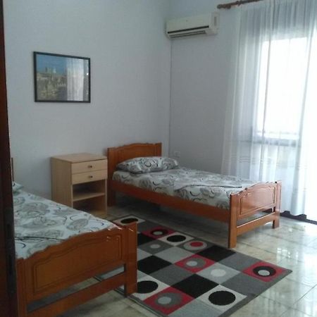 Vila Sula Guesthouse ドゥラス エクステリア 写真
