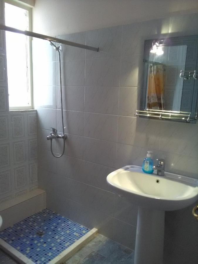 Vila Sula Guesthouse ドゥラス エクステリア 写真